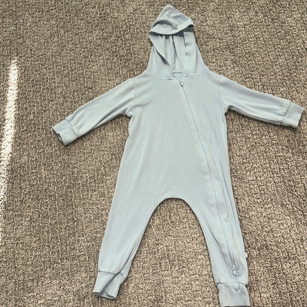 Kyte baby - bamboo jersey hooded romper